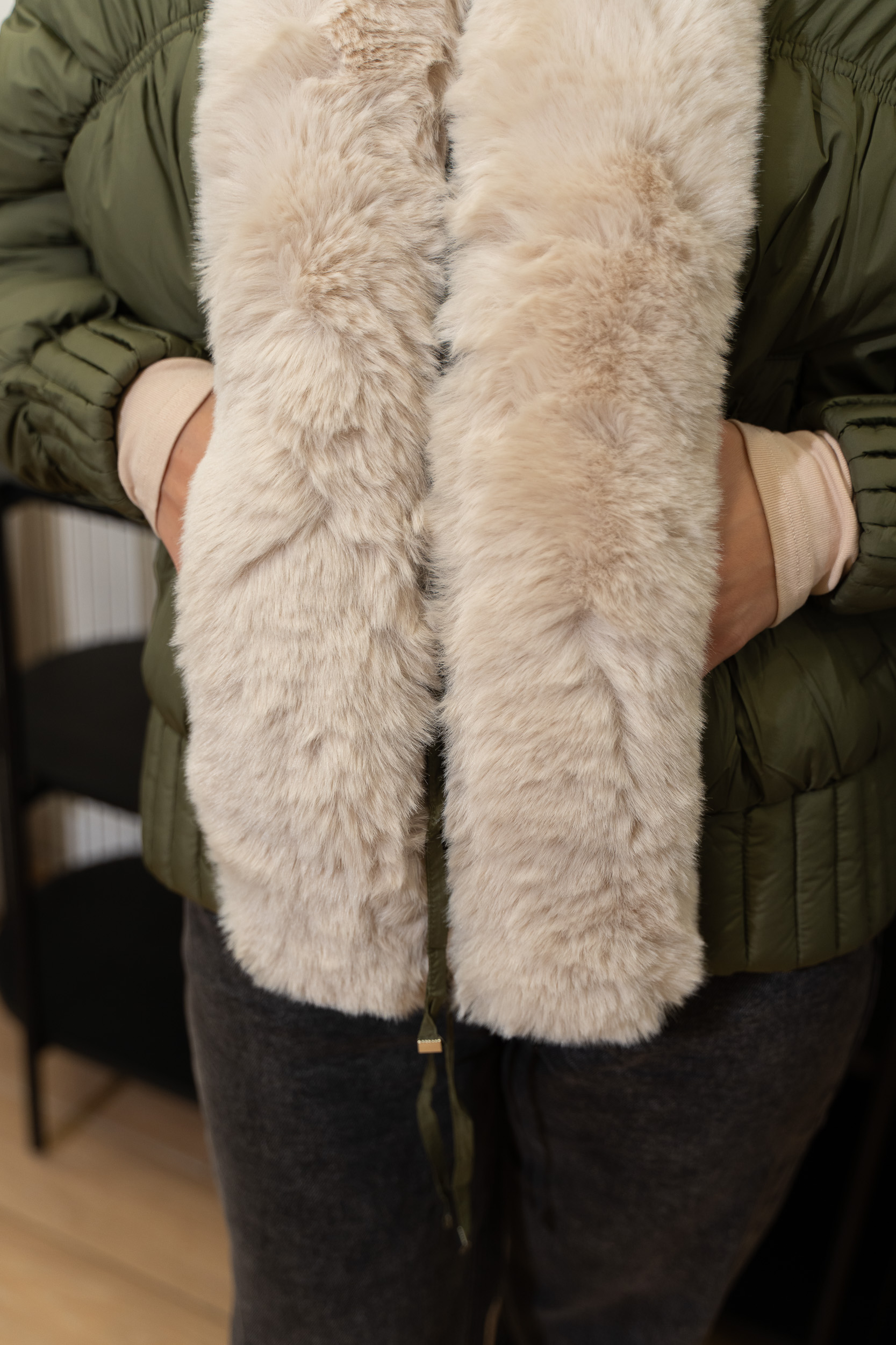 Geaca kaki cu blanita